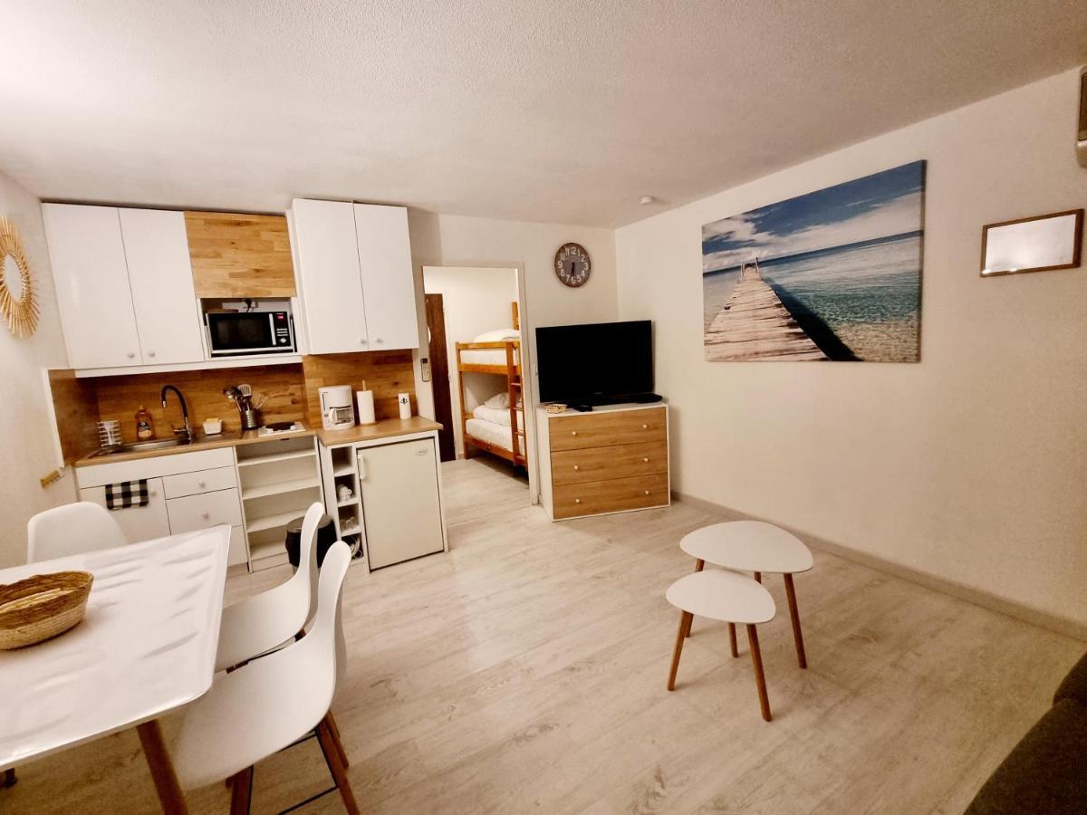 100 M De La Plage - Les Cigales De Mer - Studio Cabine - Parking Le Grau-du-Roi Zewnętrze zdjęcie