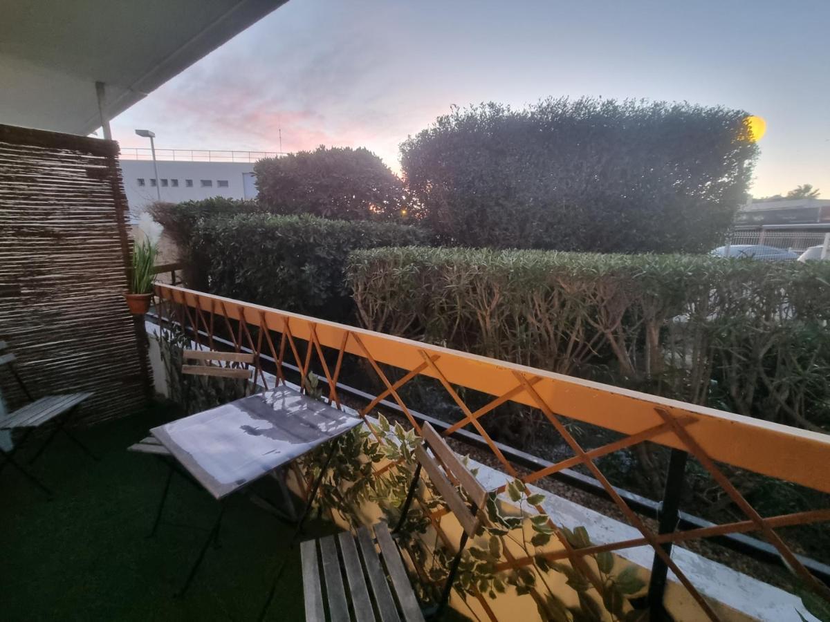 100 M De La Plage - Les Cigales De Mer - Studio Cabine - Parking Le Grau-du-Roi Zewnętrze zdjęcie
