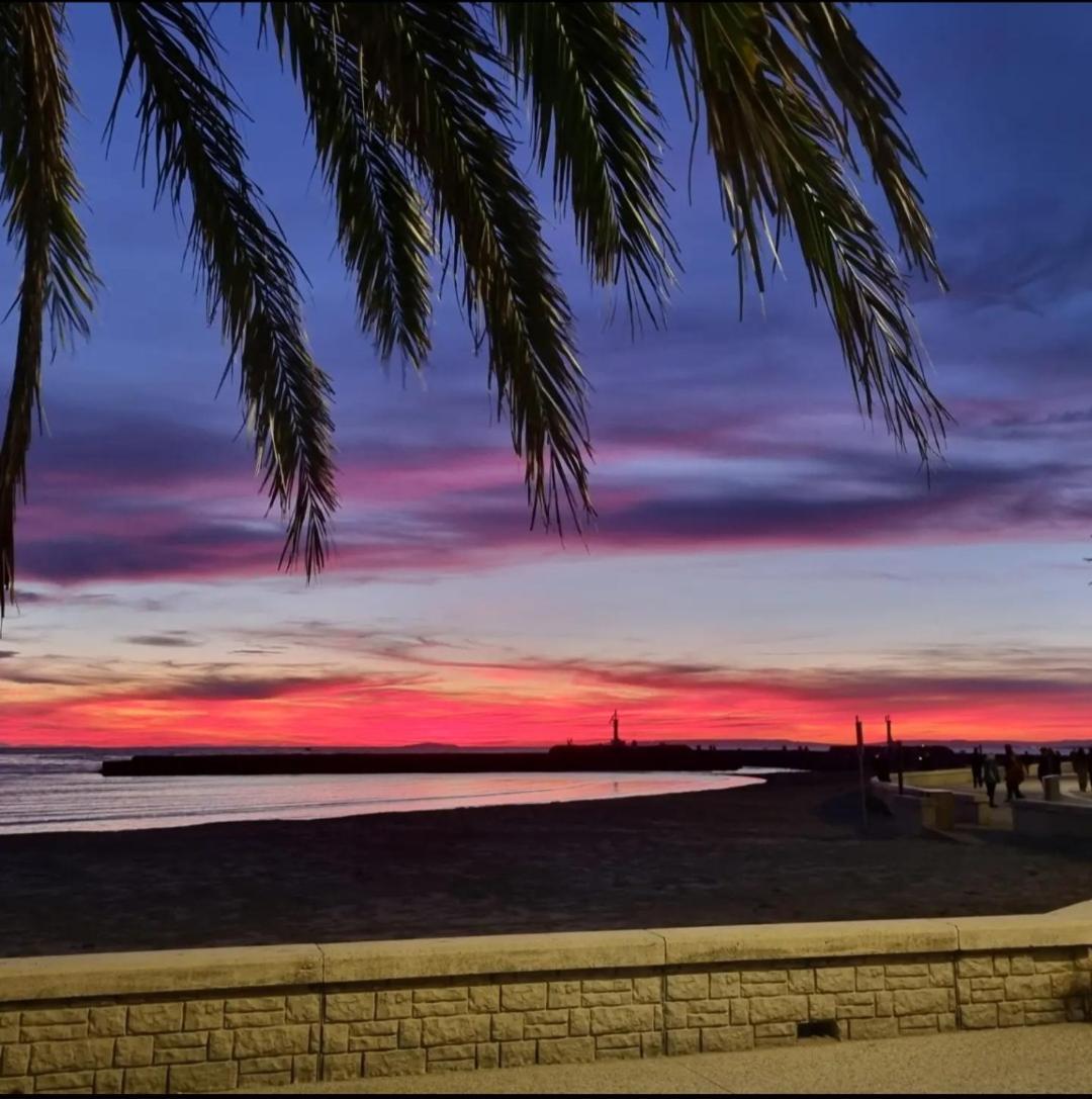 100 M De La Plage - Les Cigales De Mer - Studio Cabine - Parking Le Grau-du-Roi Zewnętrze zdjęcie